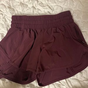 lululemon maroon / purple tracker short 4 inch size 6